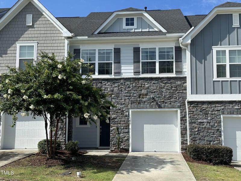 506 Catalina Grande Dr, Cary, NC 27519