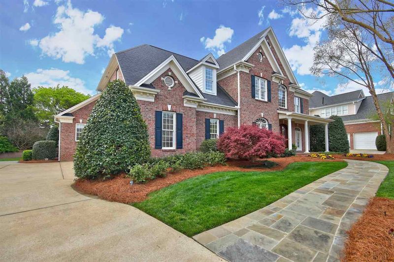 506 Devonhall Ln, Cary, NC 27518