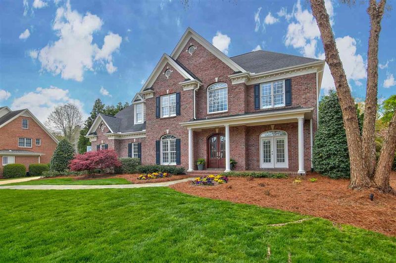 506 Devonhall Ln, Cary, NC 27518