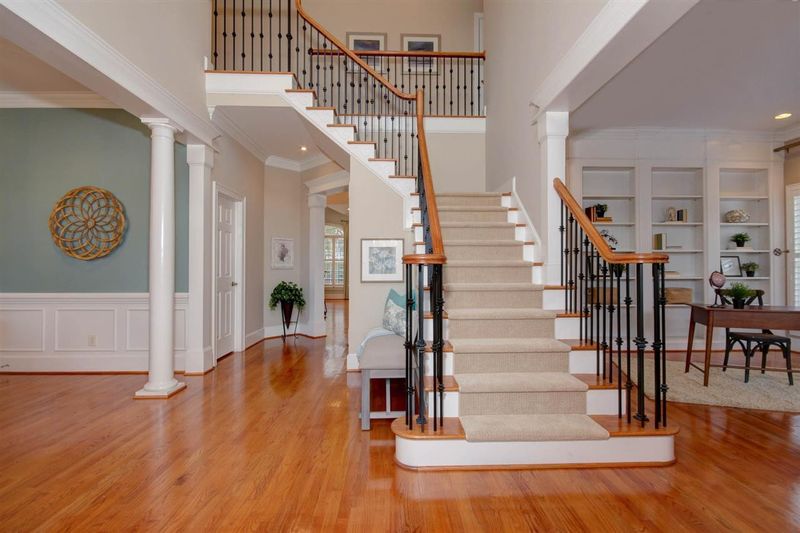 506 Devonhall Ln, Cary, NC 27518
