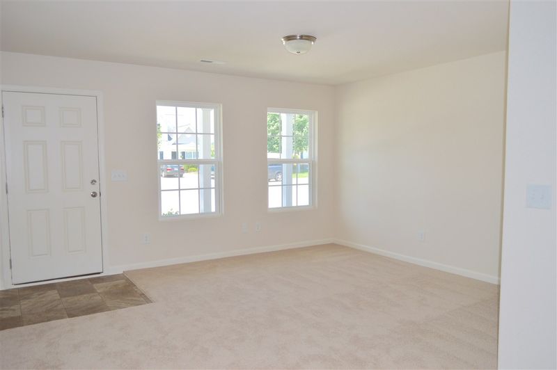 506 Directive Dr, Hope Mills, NC 28314