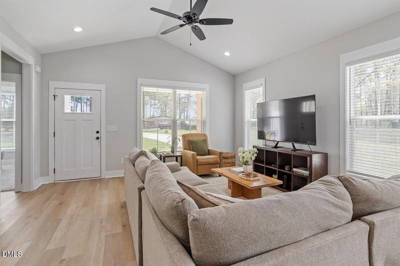 506 Dogwood Rd, Holly Springs, NC 27540