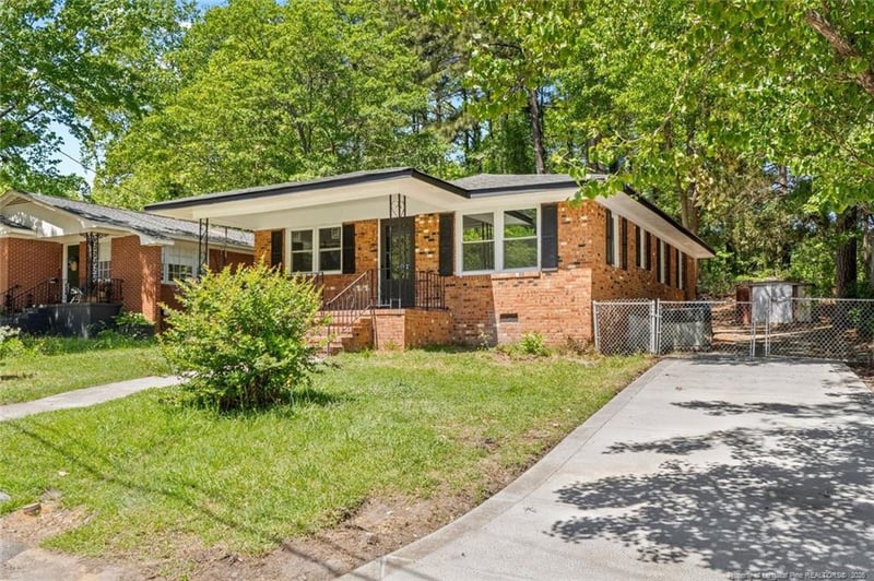 506 Eaton St, Fayetteville, NC 28301