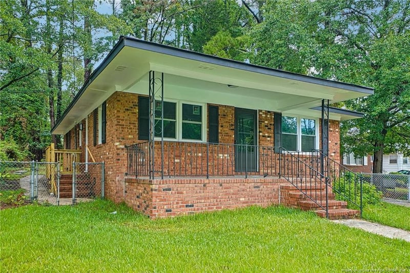506 Eaton St, Fayetteville, NC 28301