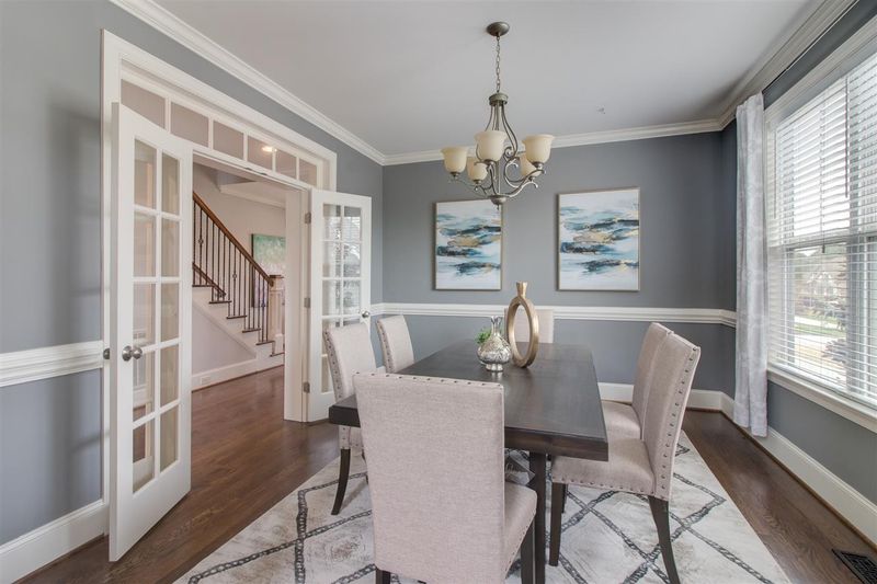 506 Foxdale Ridge Dr, Cary, NC 27519
