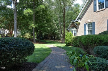 506 Greyfriars Ln, Cary, NC 27518