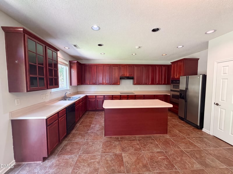 506 Hillview Dr, Durham, NC 27703