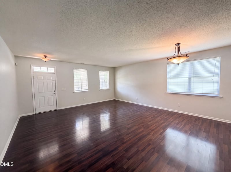 506 Hillview Dr, Durham, NC 27703