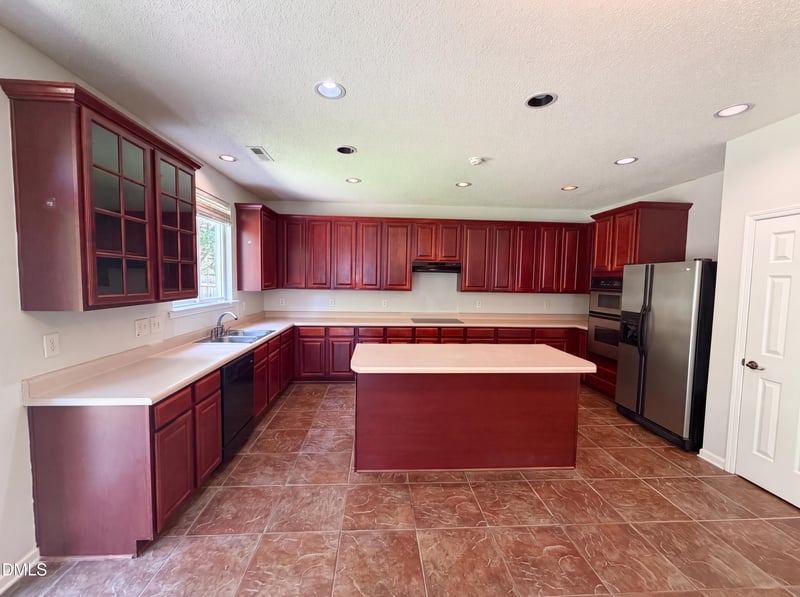 506 Hillview Dr, Durham, NC 27703