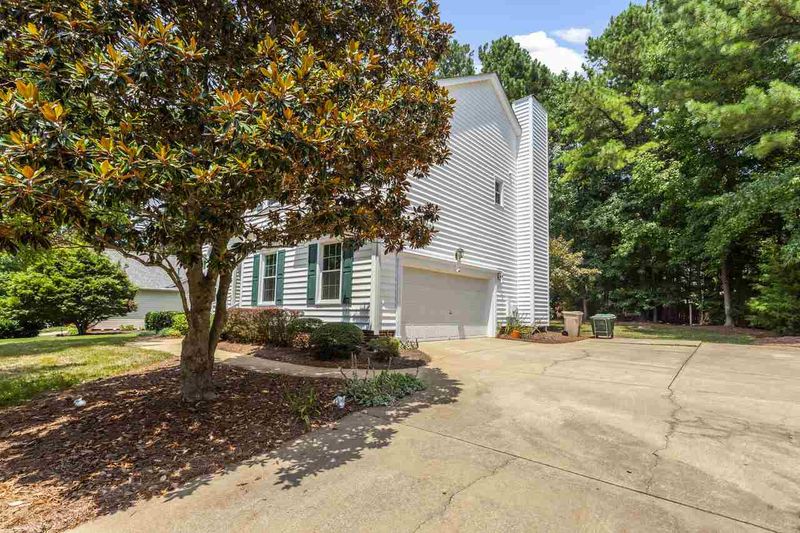 506 Kimloch Dr, Garner, NC 27529