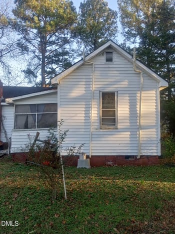 506 Mcgwigan St, Enfield, NC 27823