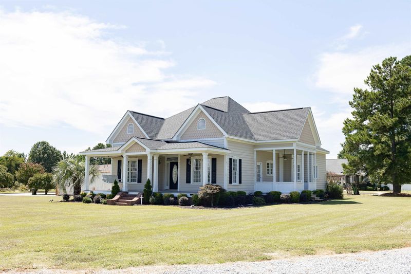 506 S Mclamb St, Benson, NC 27504