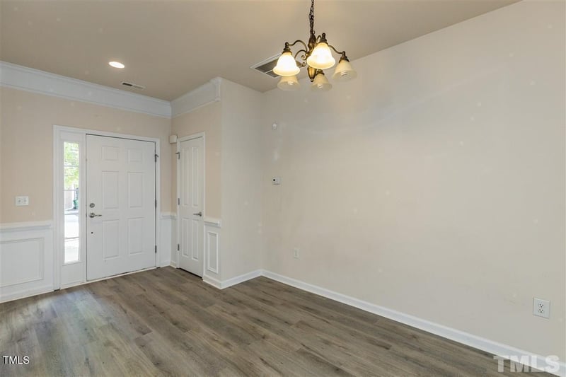 506 Perrault Dr, Morrisville, NC 27560