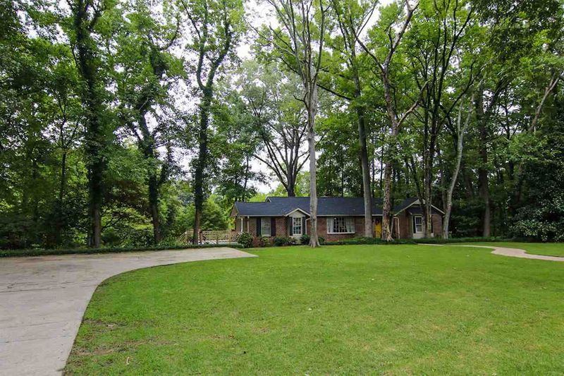506 Rosewood Dr, Smithfield, NC 27577