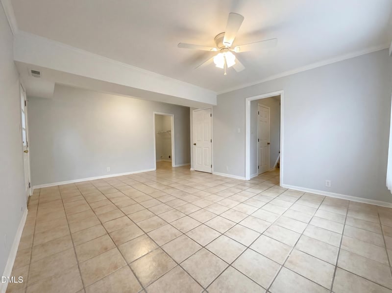 506 Shoreline Dr, Fayetteville, NC 28311