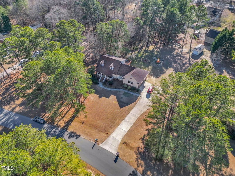 506 Tirzah Dr, Lillington, NC 27546