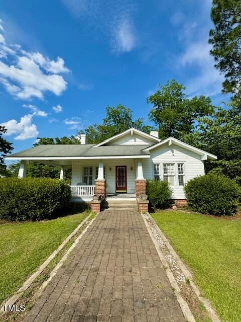506 Tucker St, Four Oaks, NC 27524