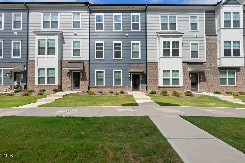 506 Village Branch Ln, Wake Forest, NC 27587