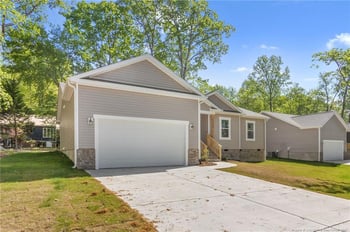 5062 Bluebird Dr, Sanford, NC 27332