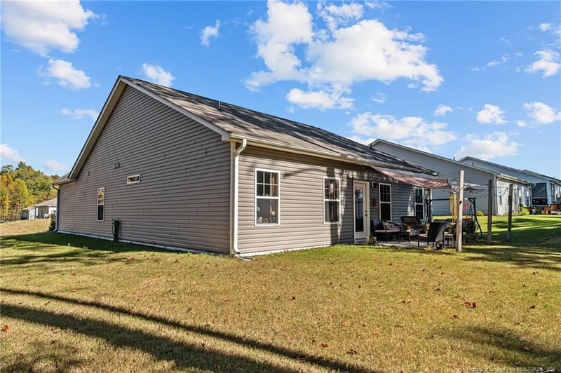 5067 Pioneer Dr, Sanford, NC 27330