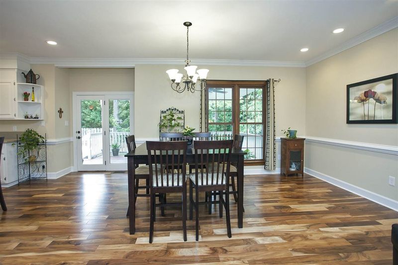 507 Carolyn Ct, Cary, NC 27511
