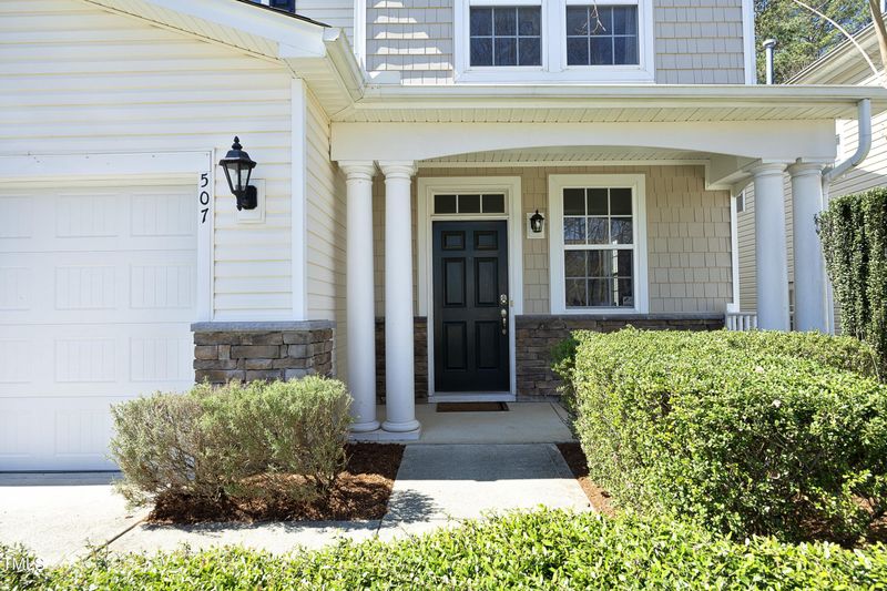 507 Emerald Downs Rd, Cary, NC 27519