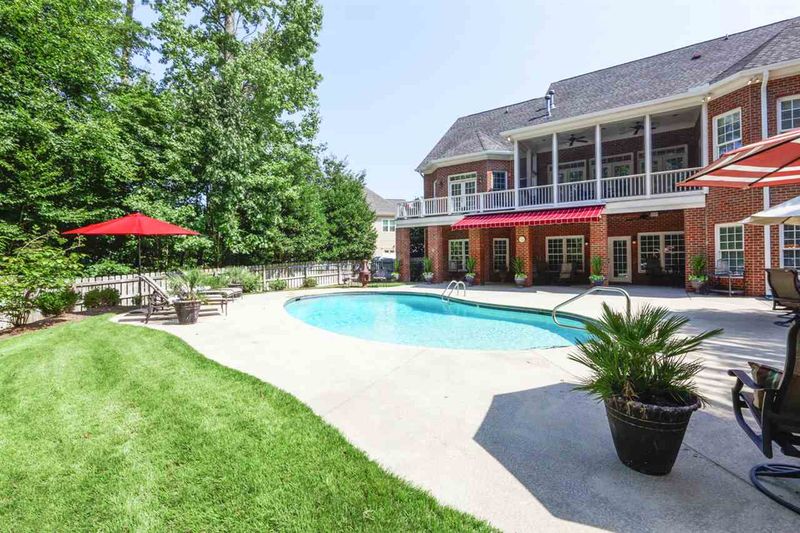 507 Hollowridge Ct, Cary, NC 27519