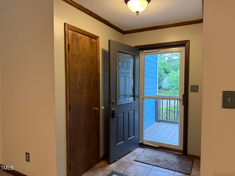 507 Holtz Ln, Cary, NC 27511