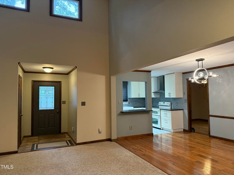 507 Holtz Ln, Cary, NC 27511