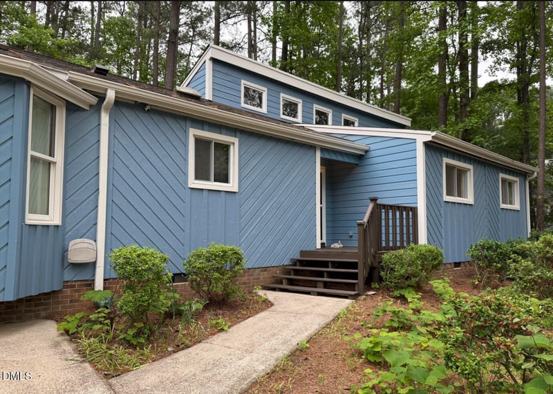 507 Holtz Ln, Cary, NC 27511