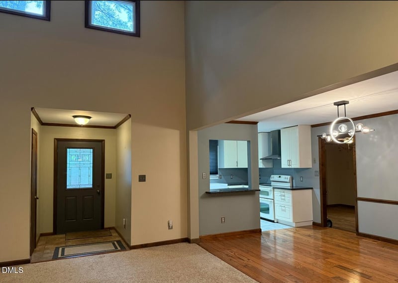 507 Holtz Ln, Cary, NC 27511