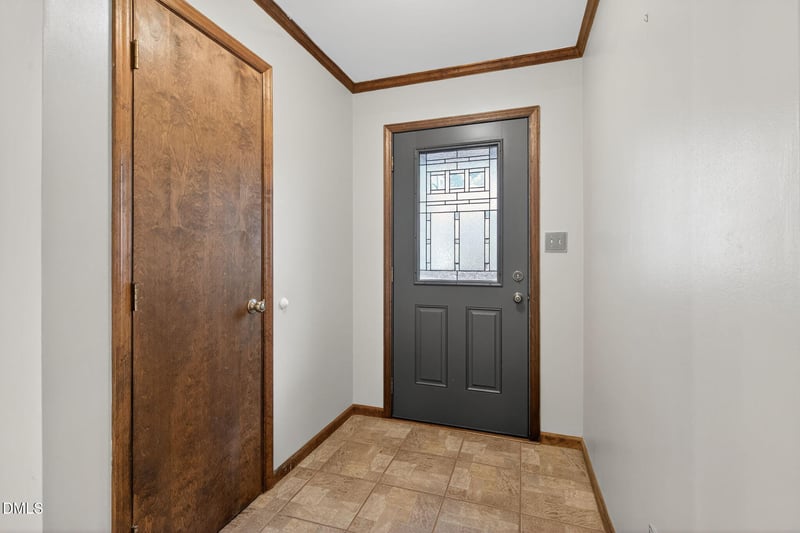 507 Holtz Ln, Cary, NC 27511