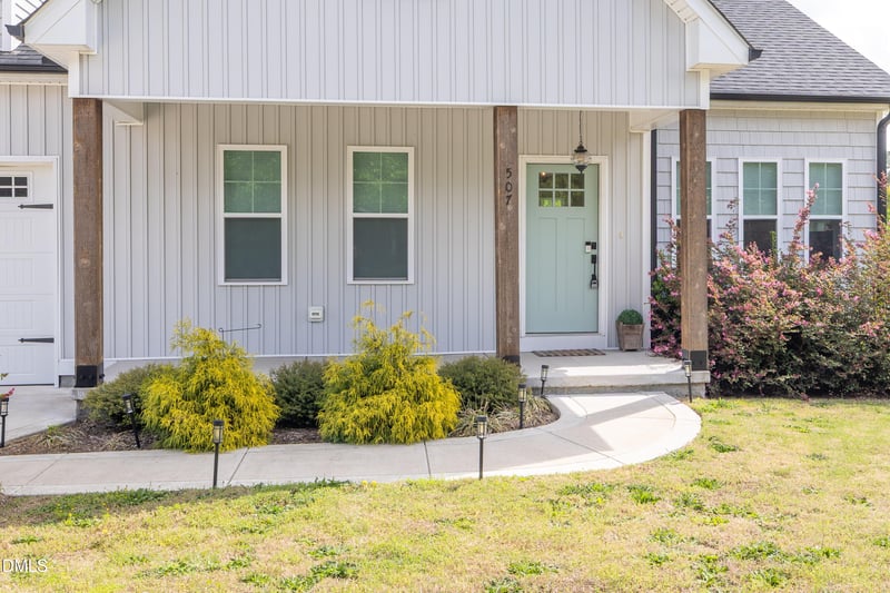 507 Lincoln St, Coats, NC 27521
