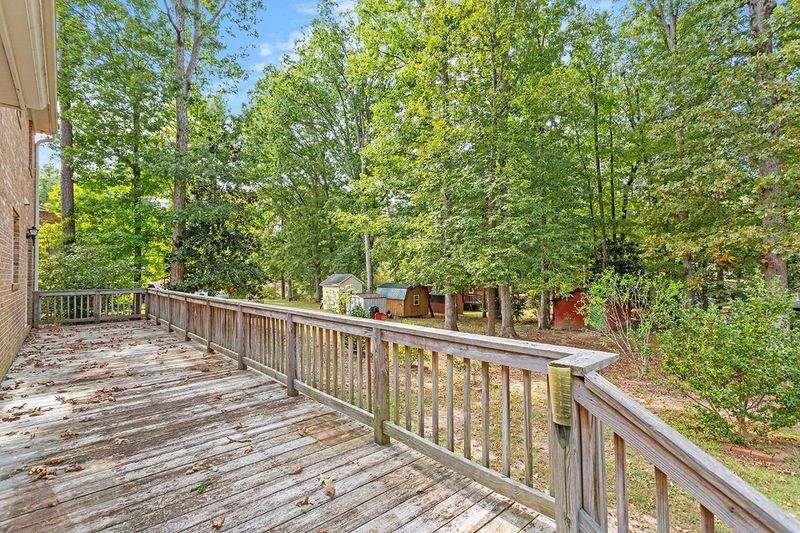 507 Mcleod Dr, Sanford, NC 27330