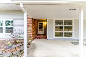 507 Nixon Dr, Sanford, NC 27330