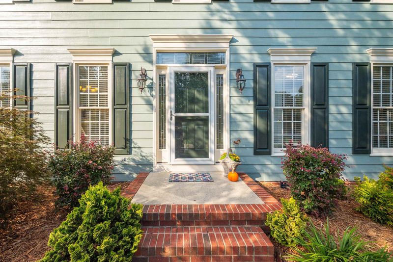507 Oak Island Dr, Cary, NC 27513