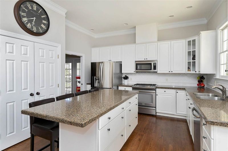 507 Potomac Grove Pl, Cary, NC 27519