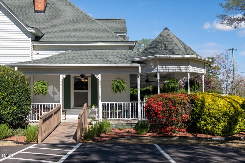 507 E Second St, Clayton, NC 27520