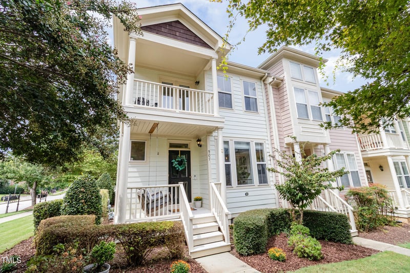 507 Village Loop Dr, Apex, NC 27502