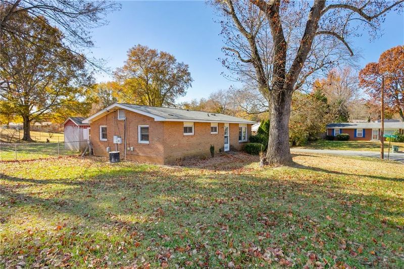 507 Weaver Way, Graham, NC 27253