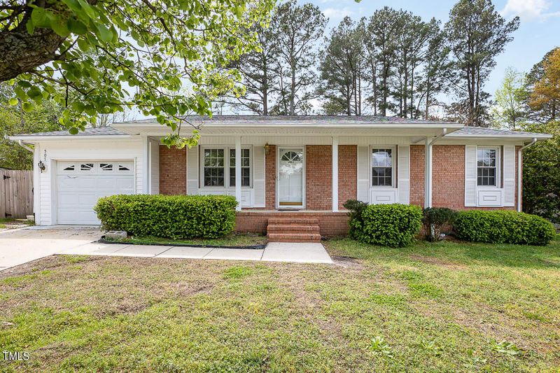 507 Willow Dr, Clayton, NC 27520