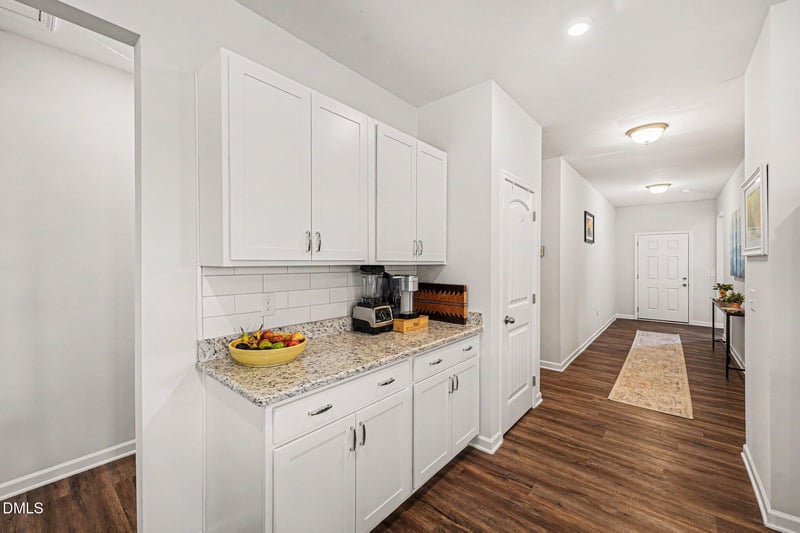 5077 Pioneer Dr, Sanford, NC 27330