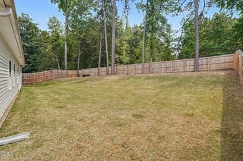 5077 Pioneer Dr, Sanford, NC 27330