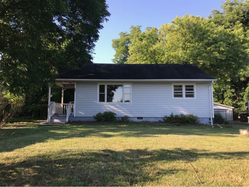 508 Arden St, Burlington, NC 27215