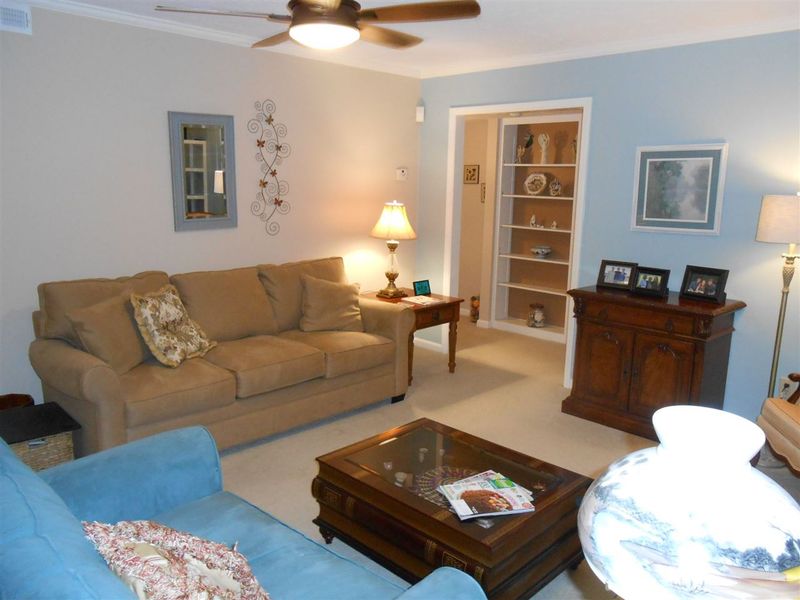 508 Broad Leaf Cir #508, Raleigh, NC 27613