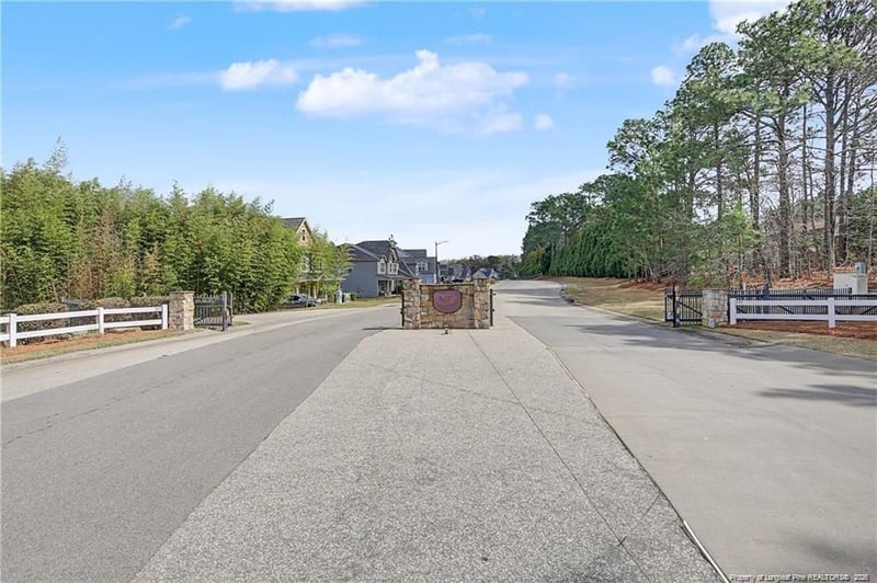 508 Executive Dr, Lillington, NC 27546