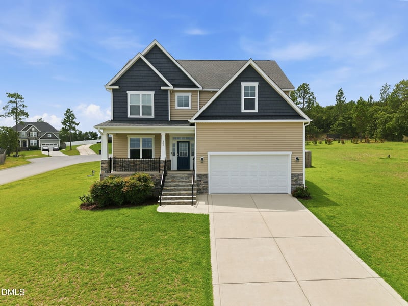 508 Executive Dr, Lillington, NC 27546