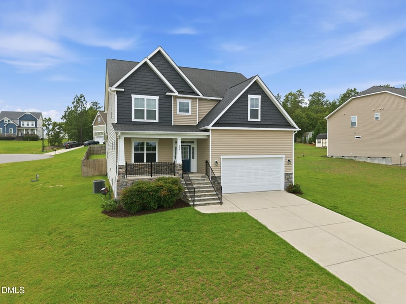 508 Executive Dr, Lillington, NC 27546