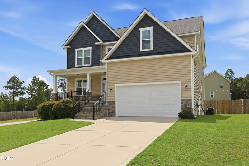 508 Executive Dr, Lillington, NC 27546