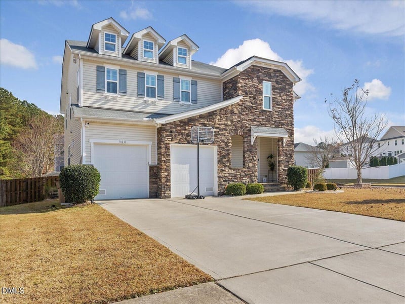 508 Ferry Ct, Wake Forest, NC 27587